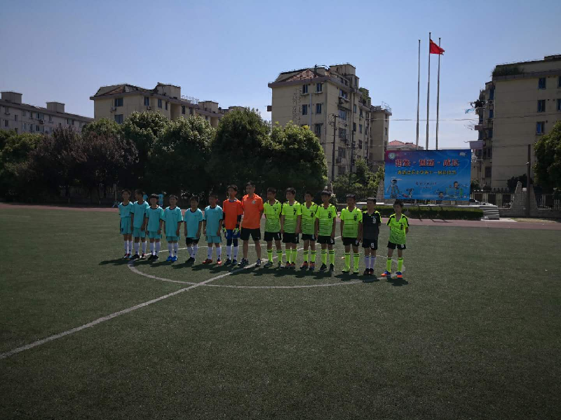 青浦佳禾小学足球队在青浦区第五届运动会小学